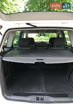 Минивэн Opel Zafira 2009 в 