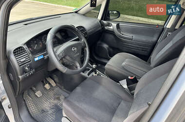 Минивэн Opel Zafira 2001 в 