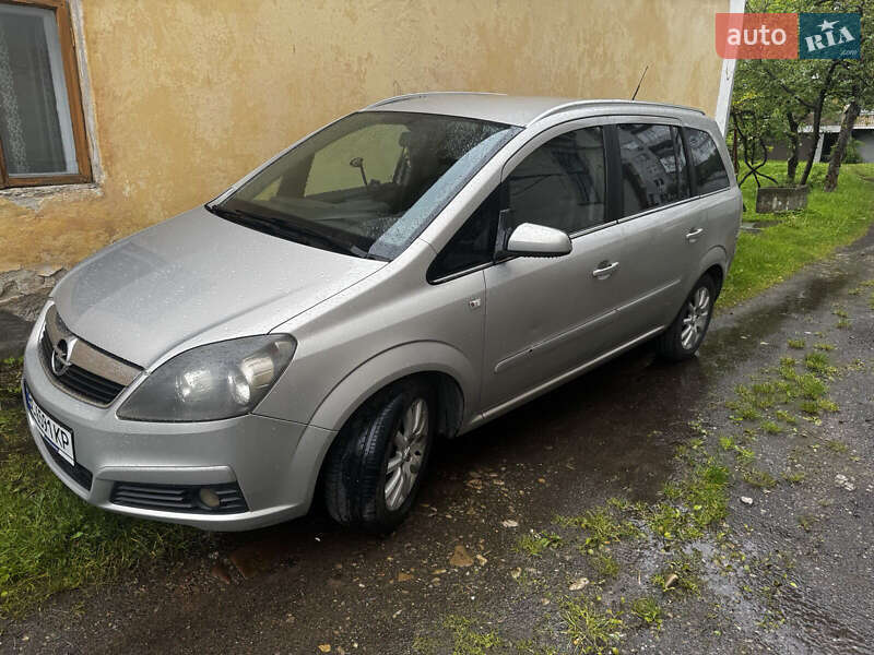 Минивэн Opel Zafira 2007 в Дрогобыче