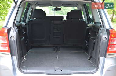 Минивэн Opel Zafira 2010 в 
