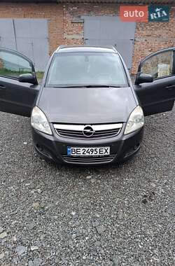 Минивэн Opel Zafira 2011 в Первомайске