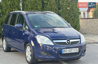 Мінівен Opel Zafira 2010 в 