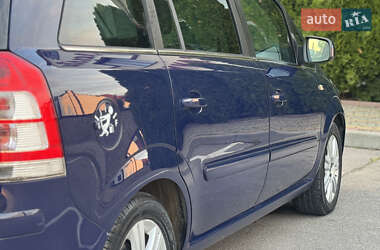 Мінівен Opel Zafira 2010 в 