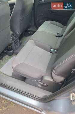 Минивэн Opel Zafira 2009 в 