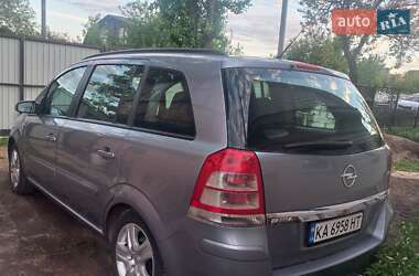 Минивэн Opel Zafira 2009 в 
