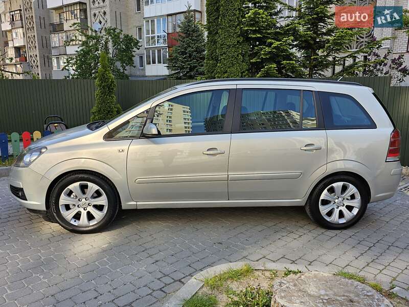 Мінівен Opel Zafira 2008 в Тернополі