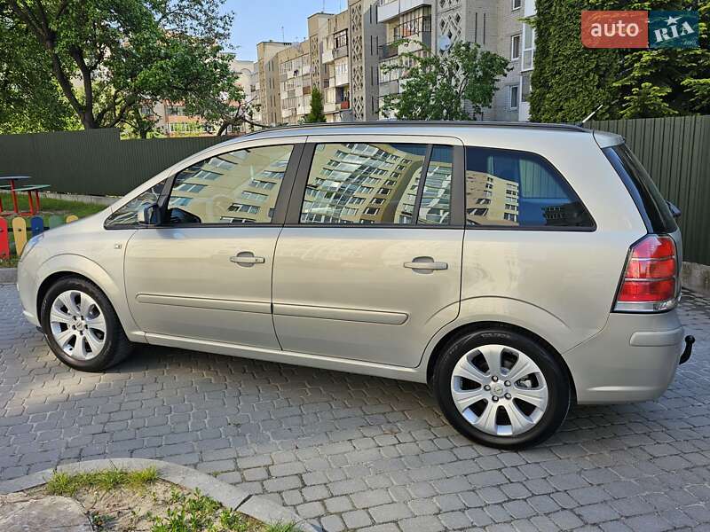 Мінівен Opel Zafira 2008 в Тернополі