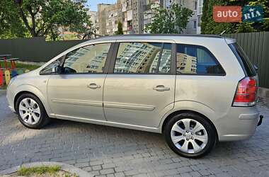 Минивэн Opel Zafira 2008 в 