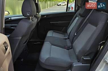 Минивэн Opel Zafira 2008 в 