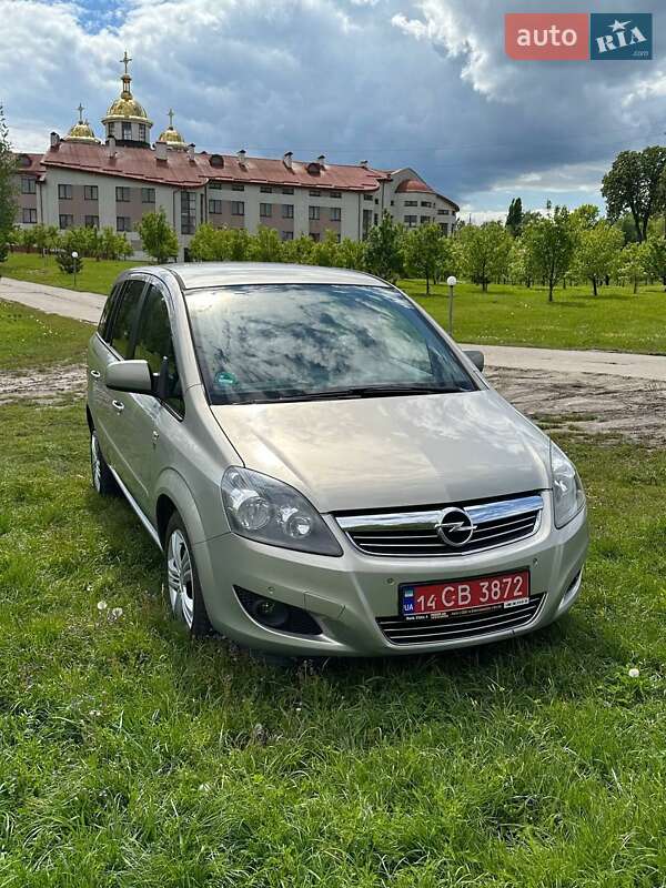 Мінівен Opel Zafira 2010 в Львові