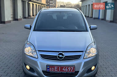 Минивэн Opel Zafira 2009 в 
