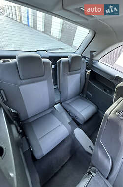 Минивэн Opel Zafira 2009 в 