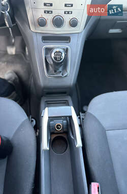 Минивэн Opel Zafira 2009 в 