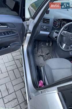Минивэн Opel Zafira 2007 в 