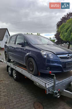 Минивэн Opel Zafira 2007 в Луцке