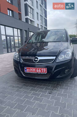 Минивэн Opel Zafira 2012 в Луцке