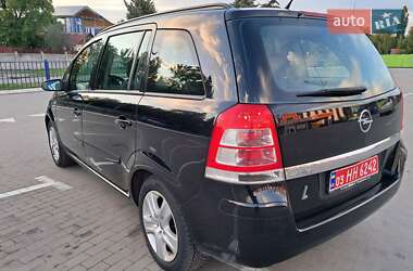 Минивэн Opel Zafira 2009 в 
