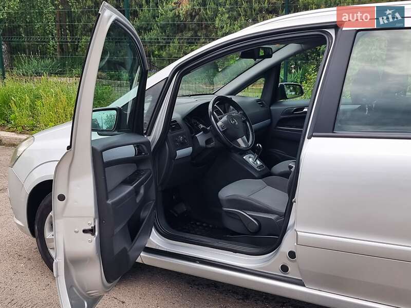 Мінівен Opel Zafira 2007 в Хмельницькому