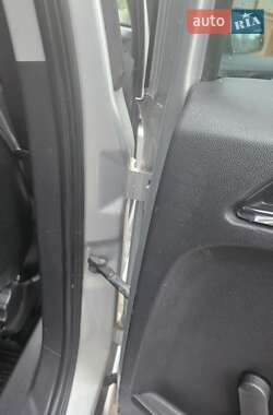 Минивэн Opel Zafira 2010 в 