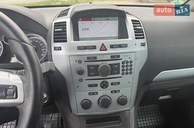Минивэн Opel Zafira 2009 в 