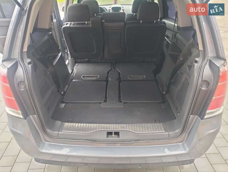 Мінівен Opel Zafira 2006 в Острозі