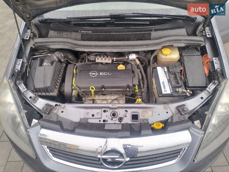 Мінівен Opel Zafira 2006 в Острозі