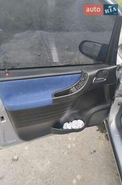 Мінівен Opel Zafira 1999 в 