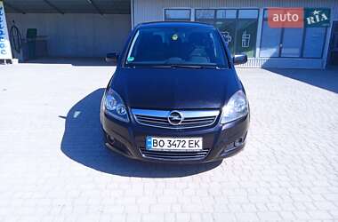 Минивэн Opel Zafira 2011 в 