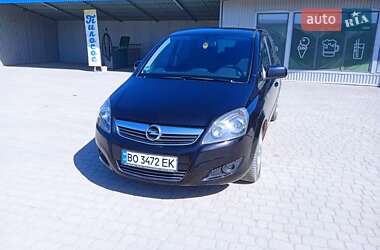 Минивэн Opel Zafira 2011 в 
