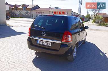 Минивэн Opel Zafira 2011 в 