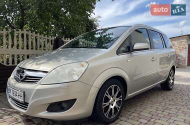 Минивэн Opel Zafira 2008 в Луцке