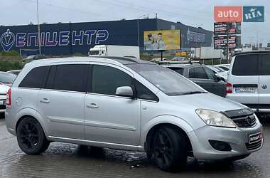 Минивэн Opel Zafira 2010 в 