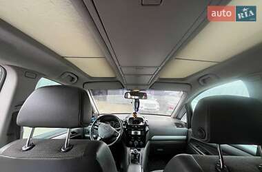 Минивэн Opel Zafira 2010 в 