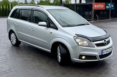 Мінівен Opel Zafira 2005 в Надвірній