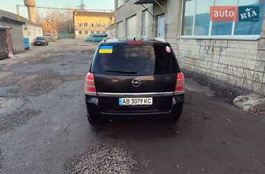 Минивэн Opel Zafira 2006 в 