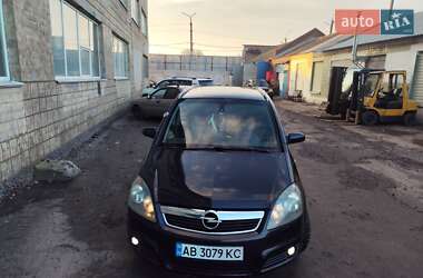 Минивэн Opel Zafira 2006 в 