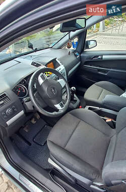 Минивэн Opel Zafira 2009 в 