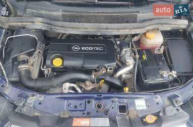 Мінівен Opel Zafira 2010 в 