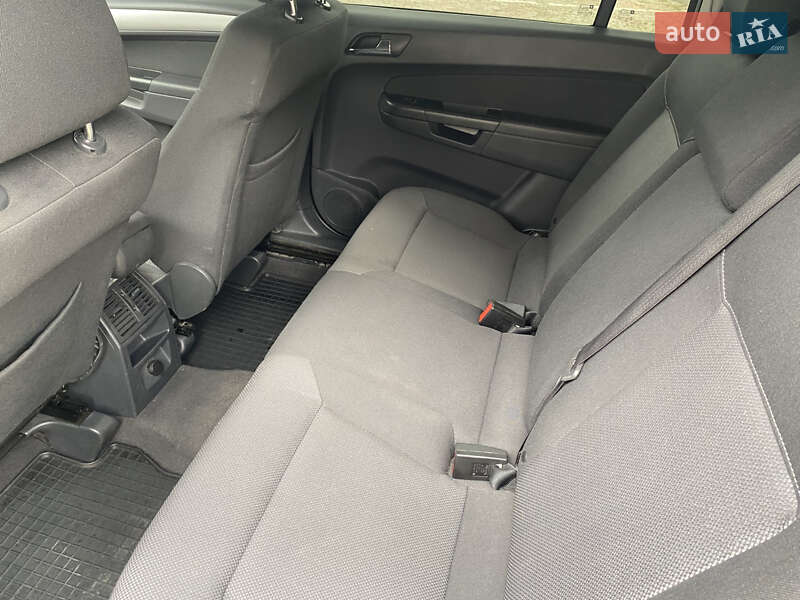 Минивэн Opel Zafira 2012 в Ивано-Франковске