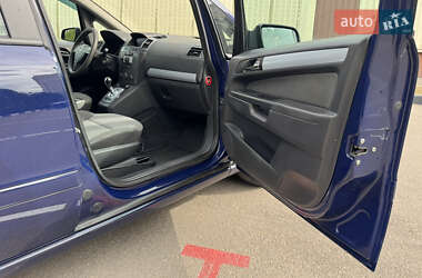 Минивэн Opel Zafira 2006 в 