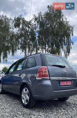 Минивэн Opel Zafira 2006 в 