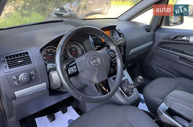 Мінівен Opel Zafira 2013 в 