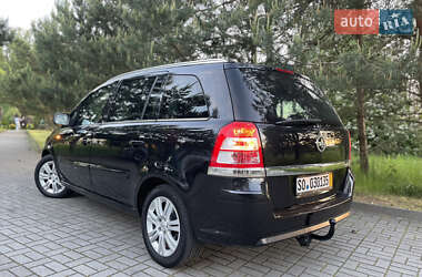 Мінівен Opel Zafira 2013 в 