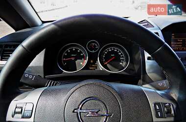 Минивэн Opel Zafira 2007 в 