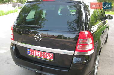 Мінівен Opel Zafira 2011 в 
