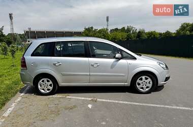 Минивэн Opel Zafira 2007 в 