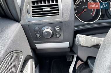 Минивэн Opel Zafira 2007 в 