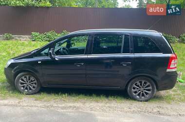 Минивэн Opel Zafira 2011 в 