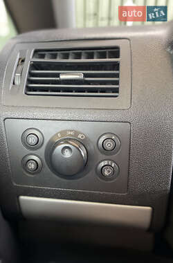 Мінівен Opel Zafira 2010 в 