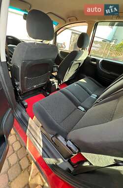 Мінівен Opel Zafira 2003 в 